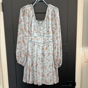 Vintage-Inspired Floral Dress with Long Sleeves